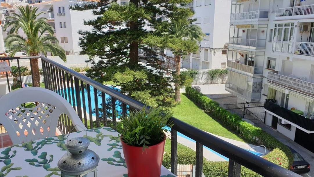 Perfecto Apartamento Centrico Нерха Екстериор снимка